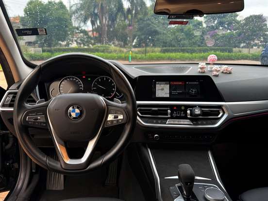 BMW-330i-2.0 16V TURBO GASOLINA SPORT AUTOMÁTICO BMW-330i-2019