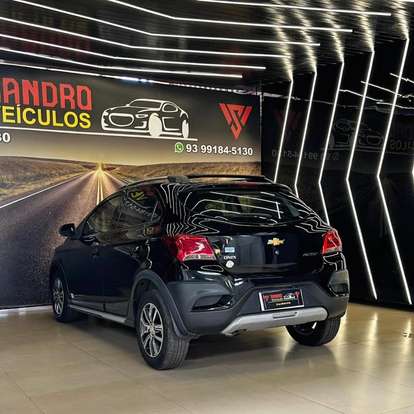 CHEVROLET-ONIX-2017