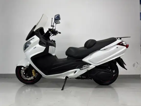 DAFRA-MAXSYM 400i-2014
