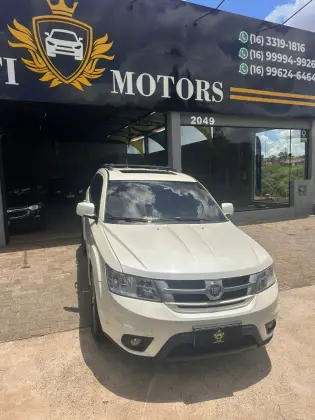 FIAT FREEMONT 2.4 PRECISION 16V GASOLINA 4P AUTOMÁTICO