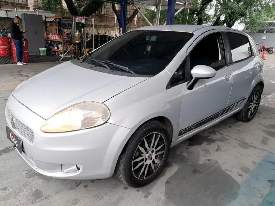 FIAT PUNTO 1.6 ESSENCE 16V FLEX 4P AUTOMATIZADO