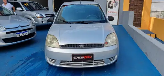 FORD FIESTA 1.0 MPI PERSONNALITÉ 8V GASOLINA 4P MANUAL