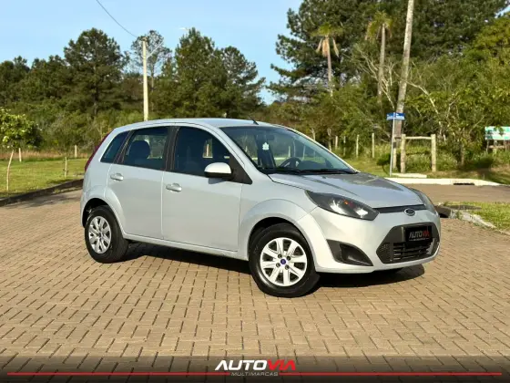 FORD FIESTA 1.6 ROCAM HATCH 8V FLEX 4P MANUAL FORD FIESTA 1.6 ROCAM HATCH 8V FLEX 4P MANUAL