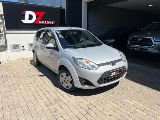 FORD FIESTA 1.6 ROCAM SE 8V FLEX 4P MANUAL
