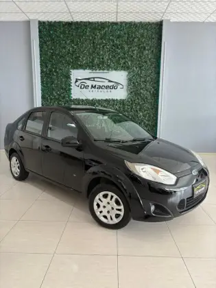 FORD FIESTA 1.6 ROCAM SEDAN 8V FLEX 4P MANUAL