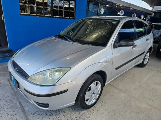 FORD FOCUS 1.6 GL 8V FLEX 4P MANUAL
