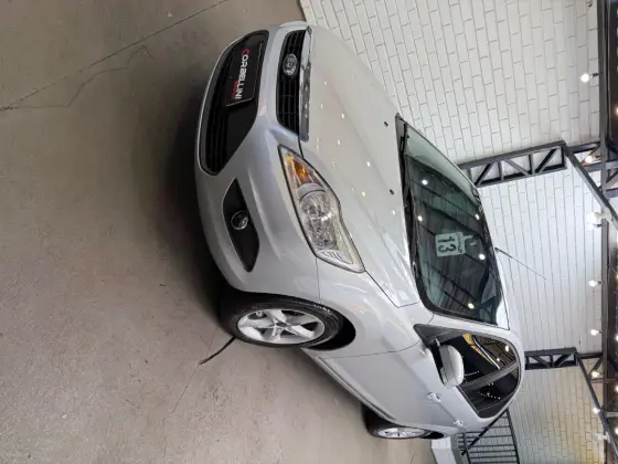 FORD FOCUS 1.6 GLX 16V FLEX 4P MANUAL