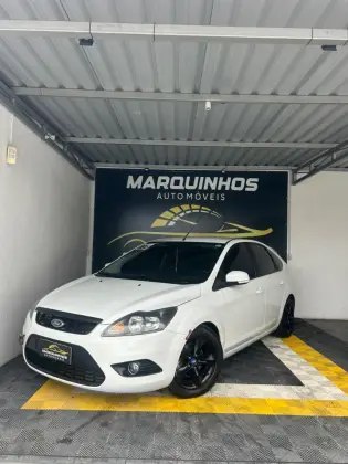 FORD FOCUS 2.0 GLX 16V FLEX 4P AUTOMÁTICO
