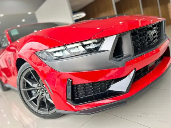 FORD-MUSTANG-2025