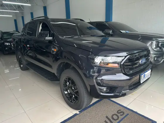 FORD RANGER 2.2 BLACK 4X2 CD 16V DIESEL 4P AUTOMÁTICO