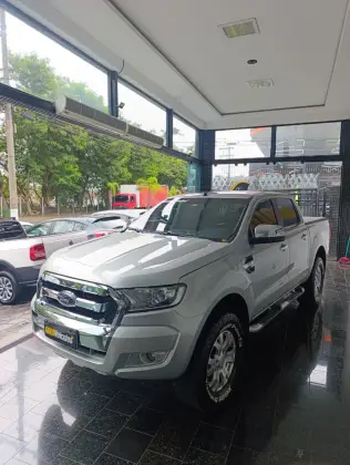 FORD RANGER 3.2 XLT 4X4 CD 20V DIESEL 4P AUTOMÁTICO