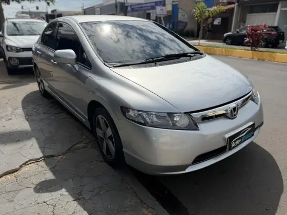 HONDA CIVIC 1.8 LXS 16V FLEX 4P MANUAL