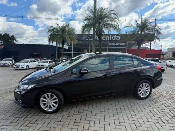 HONDA CIVIC 2.0 LXR 16V FLEX 4P AUTOMÁTICO HONDA CIVIC 2.0 LXR 16V FLEX 4P AUTOMÁTICO