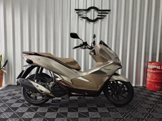 HONDA PCX DLX 