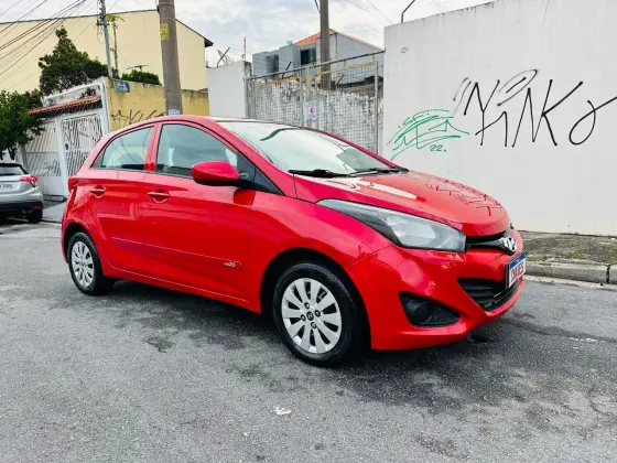 HYUNDAI HB20 1.6 COMFORT PLUS 16V FLEX 4P MANUAL