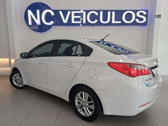 HYUNDAI-HB20S-2013