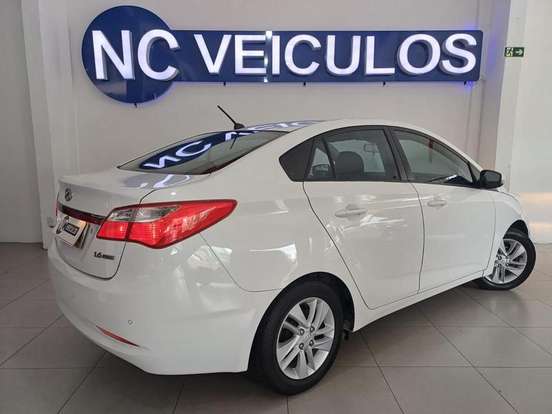 HYUNDAI-HB20S-2013