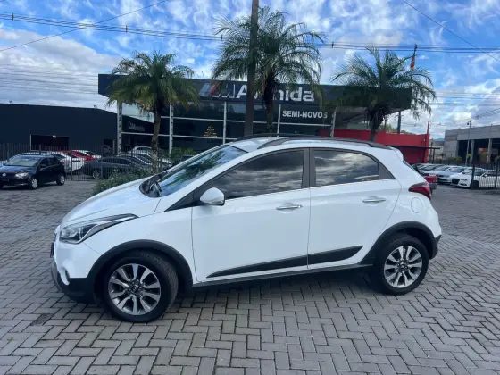 HYUNDAI HB20X 1.6 16V PREMIUM FLEX 4P AUTOMÁTICO