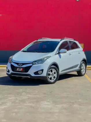 HYUNDAI HB20X 1.6 16V STYLE FLEX 4P AUTOMÁTICO