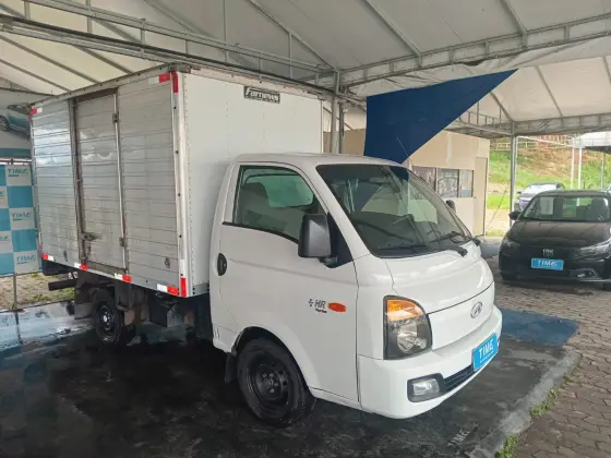HYUNDAI HR 2.5 LONGO SEM CAÇAMBA 4X2 16V 130CV TURBO INTERCOOLER DIESEL 2P MANUAL