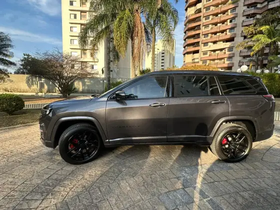JEEP COMMANDER 2.0 HURRICANE 4 TURBO GASOLINA BLACKHAWK AT9
