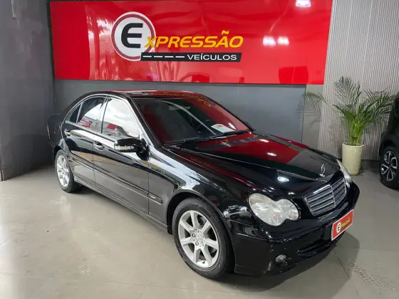 MERCEDES-BENZ C 180 K 1.8 CLASSIC KOMPRESSOR 16V 143 CV GASOLINA 4P AUTOMÁTICO