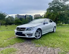 MERCEDES-BENZ C 180 1.6 CGI COUPE 16V TURBO GASOLINA 2P AUTOMÁTICO MERCEDES-BENZ C 180 1.6 CGI COUPE 16V TURBO GASOLINA 2P AUTOMÁTICO