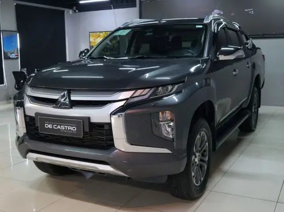 MITSUBISHI L200 TRITON 2.4 16V TURBO DIESEL SPORT HPE-S CD 4P 4X4 AUTOMÁTICO