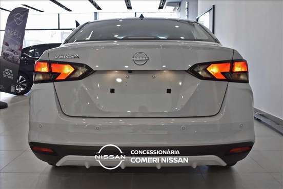 NISSAN-VERSA-2025