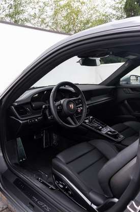 PORSCHE-911-2025