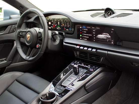 PORSCHE-911-3.6 24V H6 T-HYBRID CARRERA GTS PDK PORSCHE-911-2025