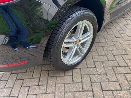 PORSCHE-MACAN-2015