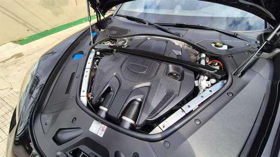 PORSCHE-PANAMERA-2023