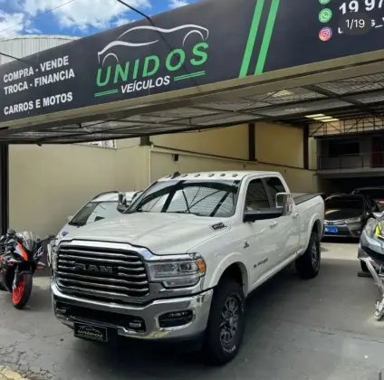 RAM 3500 6.7 I6 TURBO DIESEL LIMITED LONGHORN CD 4X4  AUTOMÁTICO
