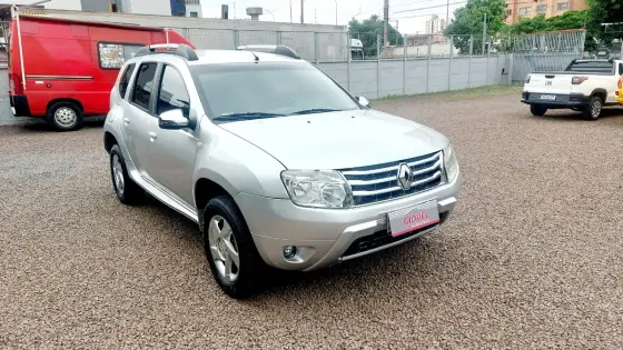 RENAULT DUSTER 2.0 DYNAMIQUE 4X2 16V FLEX 4P AUTOMÁTICO