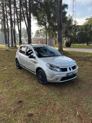 RENAULT SANDERO 1.6 GT LINE LIMITED FLEX 4P MANUAL
