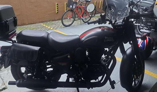 ROYAL ENFIELD-CLASSIC 350-2024