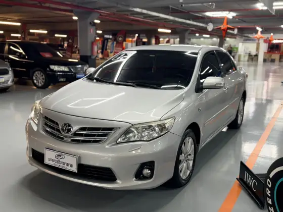 TOYOTA COROLLA 2.0 ALTIS 16V FLEX 4P AUTOMÁTICO