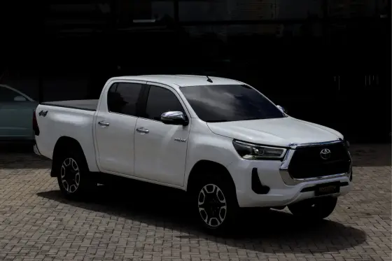 TOYOTA HILUX 2.8 SRX 4X4 CD 16V DIESEL 4P AUTOMÁTICO