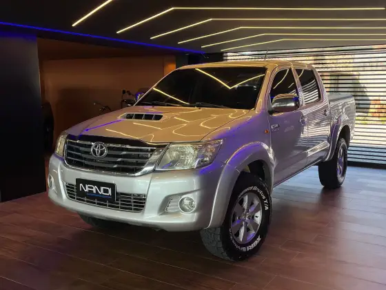TOYOTA HILUX 3.0 SR 4X4 CD 16V TURBO INTERCOOLER DIESEL 4P AUTOMÁTICO