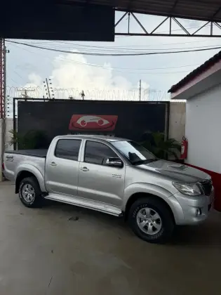 TOYOTA HILUX 3.0 SRV 4X4 CD 16V TURBO INTERCOOLER DIESEL 4P AUTOMÁTICO