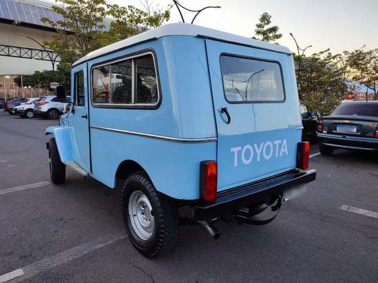 TOYOTA-BANDEIRANTE-1964