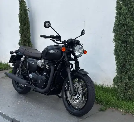 TRIUMPH BONNEVILLE T120 BLACK 1200 