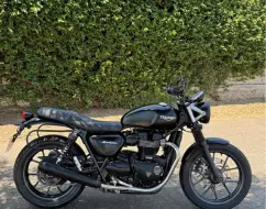 TRIUMPH STREET TWIN TRIUMPH STREET TWIN