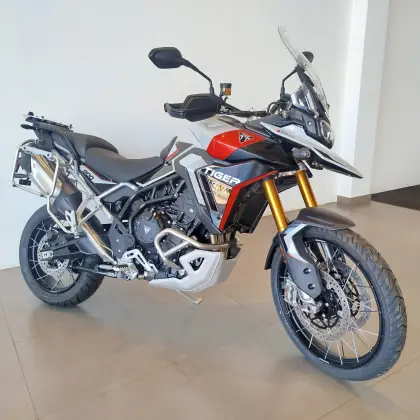 TRIUMPH TIGER 900 RALLY PRO 