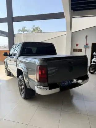 VOLKSWAGEN-AMAROK-2.0 HIGHLINE EXTREME 4X4 CD 16V TURBO INTERCOOLER DIESEL 4P AUTOMÁTICO VOLKSWAGEN-AMAROK-2017