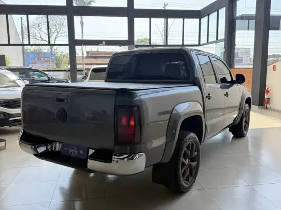 VOLKSWAGEN-AMAROK-2.0 HIGHLINE EXTREME 4X4 CD 16V TURBO INTERCOOLER DIESEL 4P AUTOMÁTICO VOLKSWAGEN-AMAROK-2017