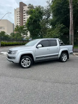 VOLKSWAGEN AMAROK 2.0 HIGHLINE ULTIMATE 4X4 CD 16V TURBO INTERCOOLER DIESEL 4P AUTOMÁTICO