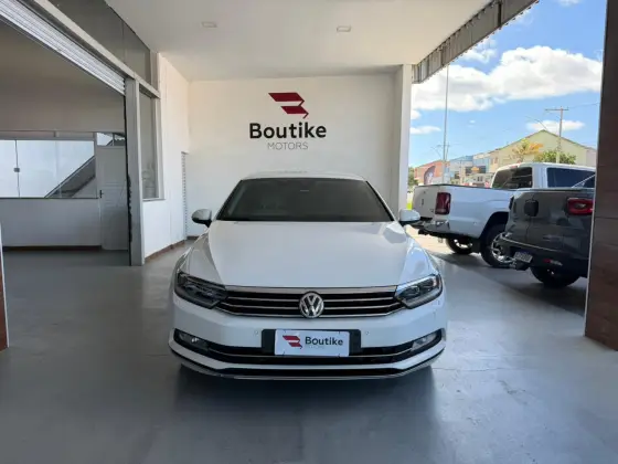 VOLKSWAGEN PASSAT 2.0 16V TSI BLUEMOTION GASOLINA HIGHLINE 4P DSG VOLKSWAGEN PASSAT 2.0 16V TSI BLUEMOTION GASOLINA HIGHLINE 4P DSG