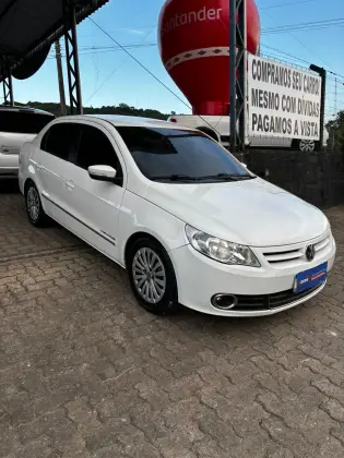 VOLKSWAGEN VOYAGE 1.6 MI COMFORTLINE 8V FLEX 4P MANUAL